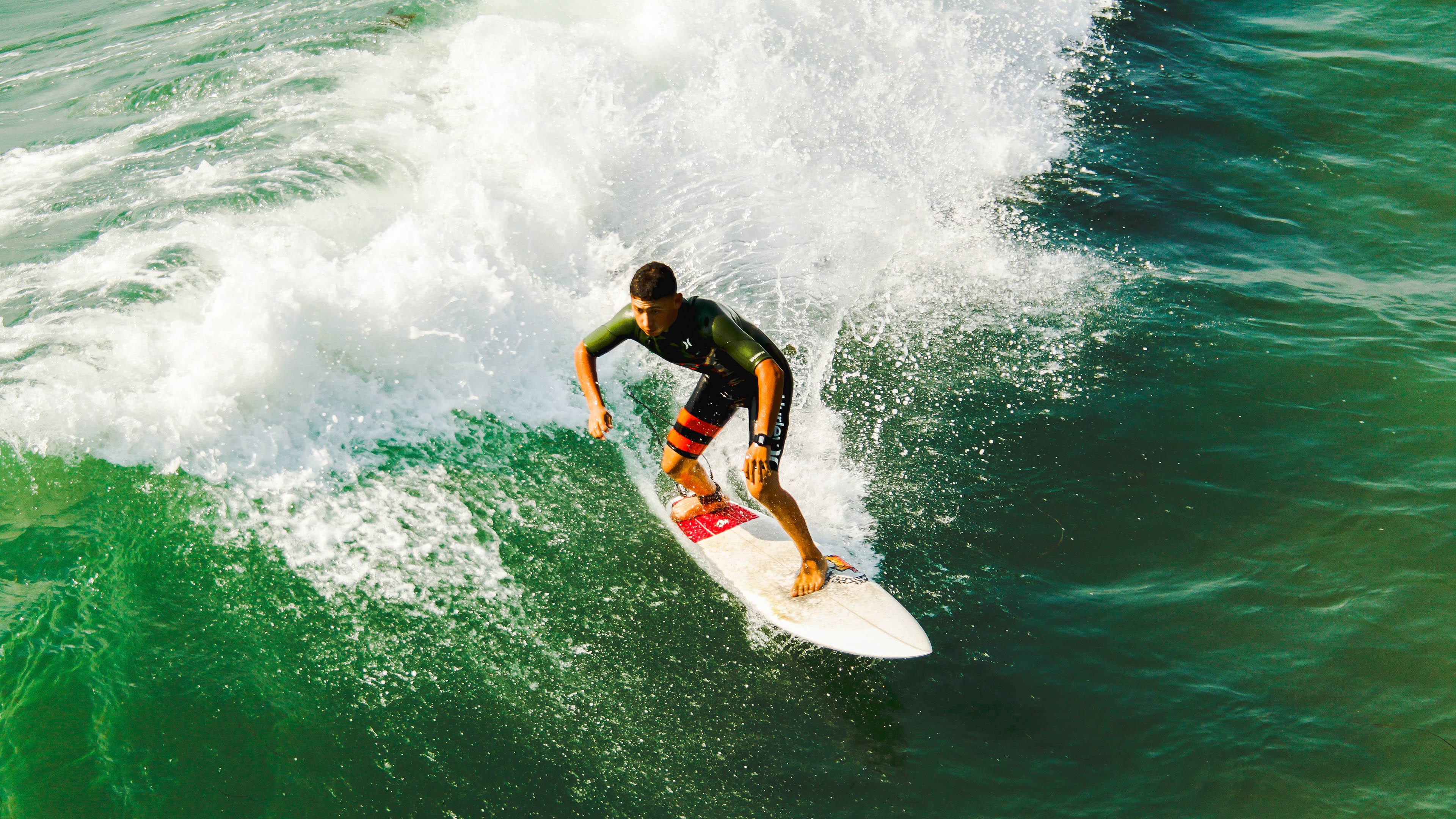 AYX GAME-APEX英雄 青年联赛激烈展开，apex竞赛